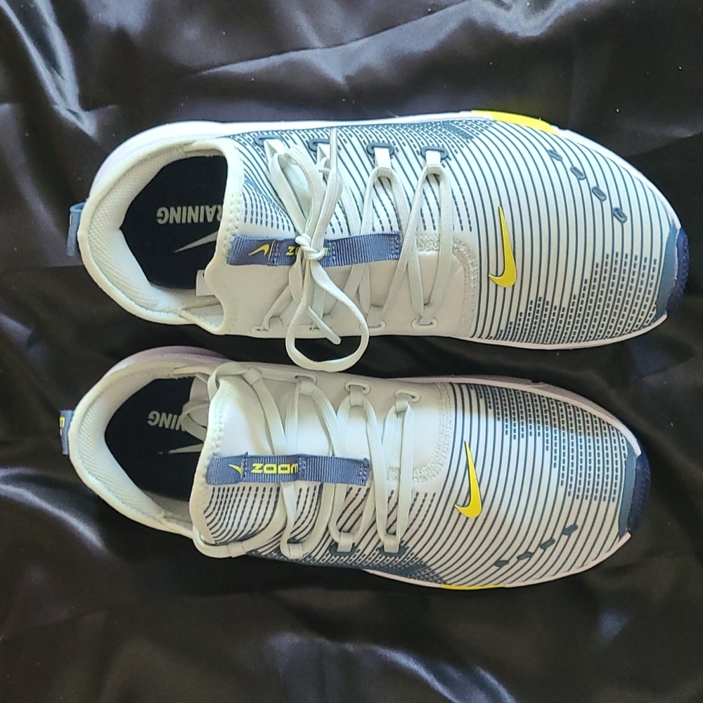 NWOT Nike Zoom Sz 10